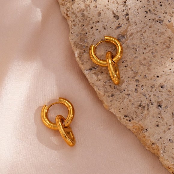 Link Chain Pig Nose Mariner Anchor Earrings 18K Gold Plated Stainless Steel - Picture 6 of 8